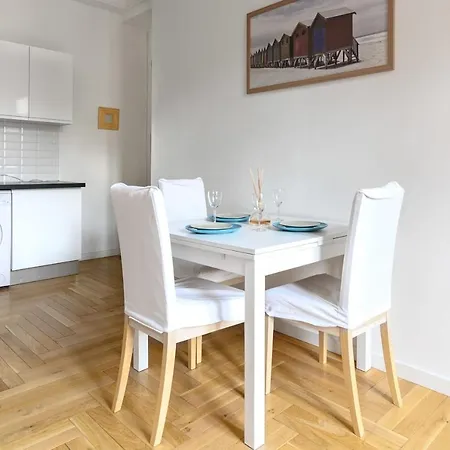 Bright And Spacious Equipped With All Comfort At Two Steps From Апартаменты *