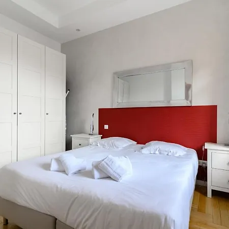 Bright And Spacious Equipped With All Comfort At Two Steps From Апартаменты *